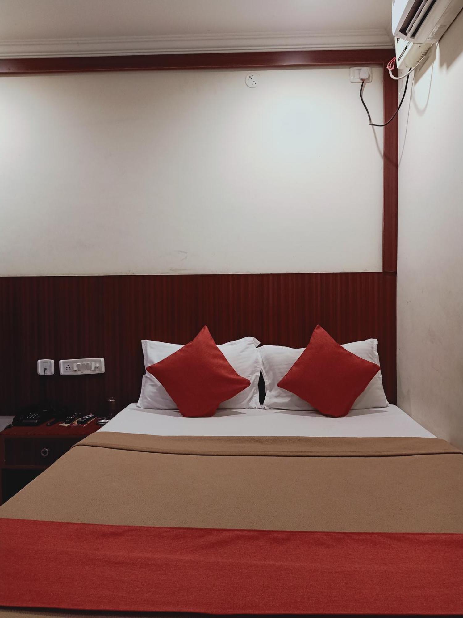 Hotel Neem Tree Hyderabad Airport Shamshabad Exterior foto